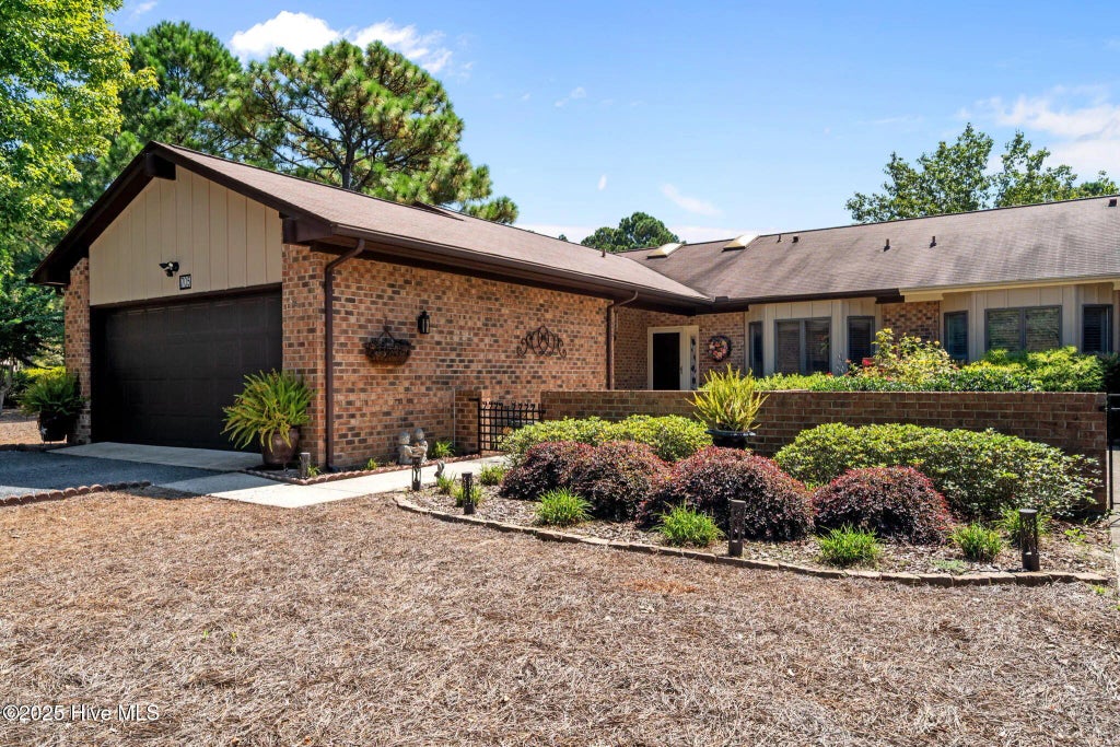 705 Burlwood Drive, Southern Pines