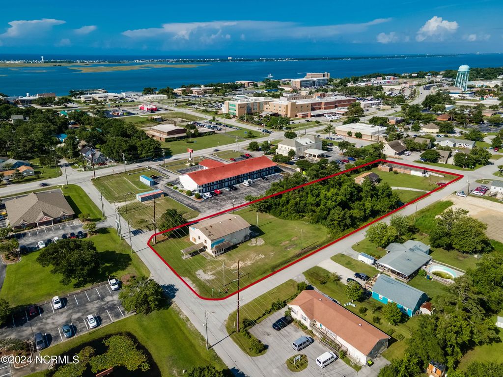 212 N 35th Street, Morehead City
