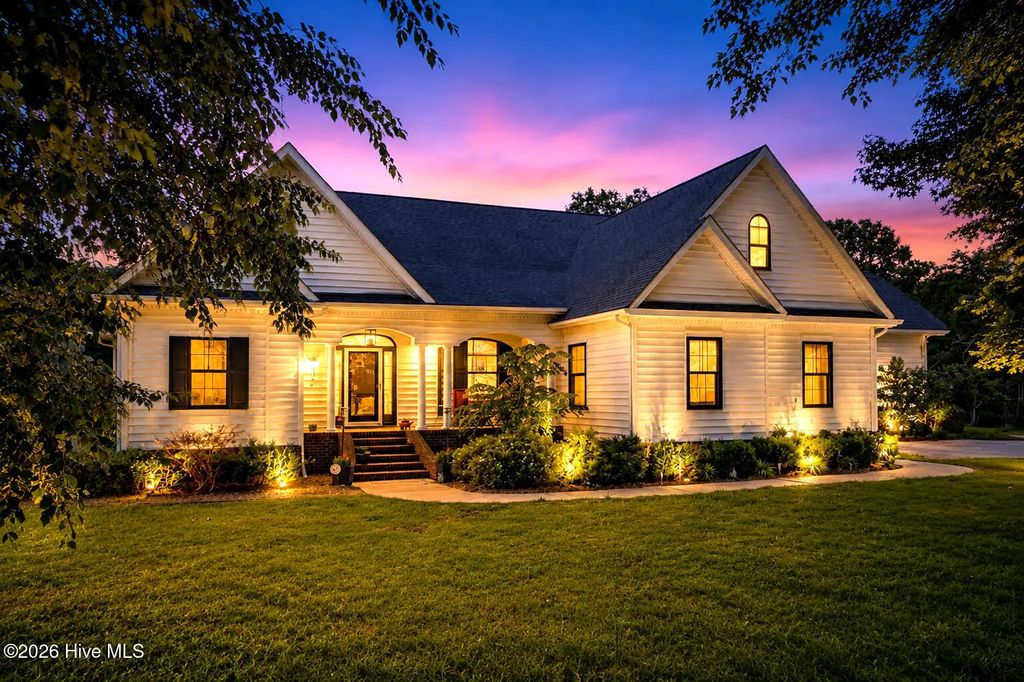 352 Beech Springs Road, Hertford