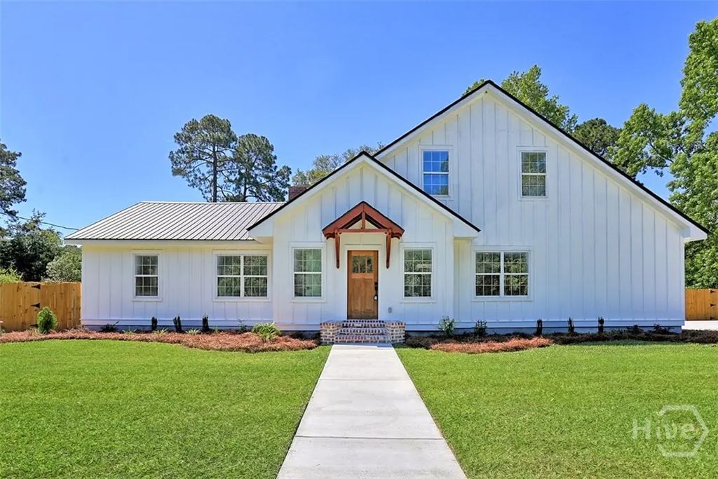 27 Pine Drive, Savannah