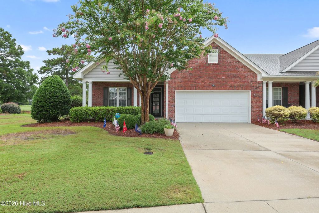 160 Bentgreen Drive, Leland