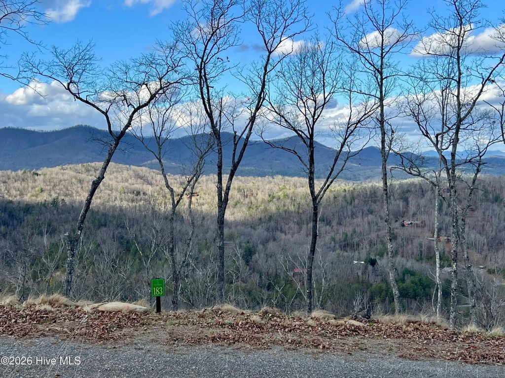182 & 183 Skyline View Drive, Murphy