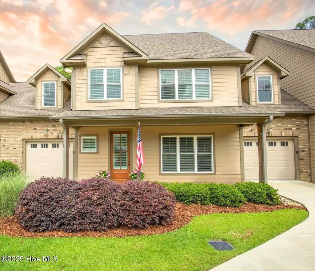 129 Pinebranch Court, Southern Pines