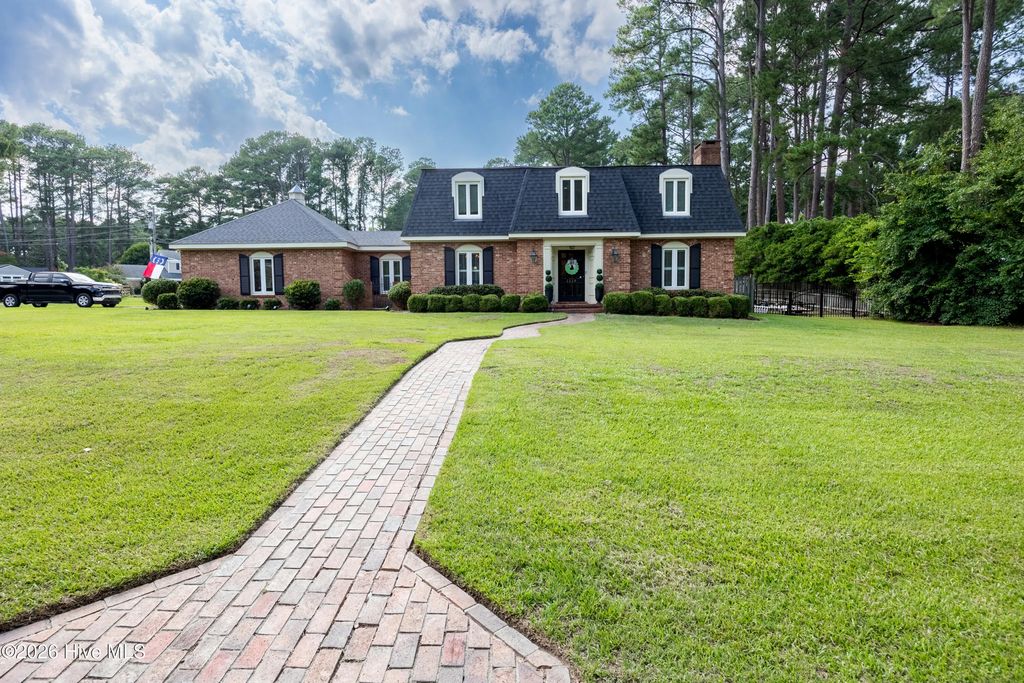 1119 Windemere Drive Nw, Wilson