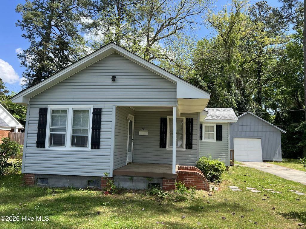 904 Raleigh Street, Elizabeth City