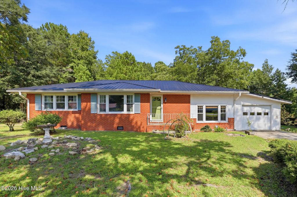 200 Randolphville Road Ne, Bolivia