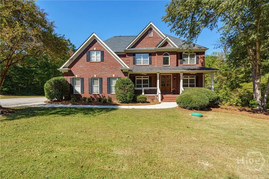 45 Northwood Oak Drive, 