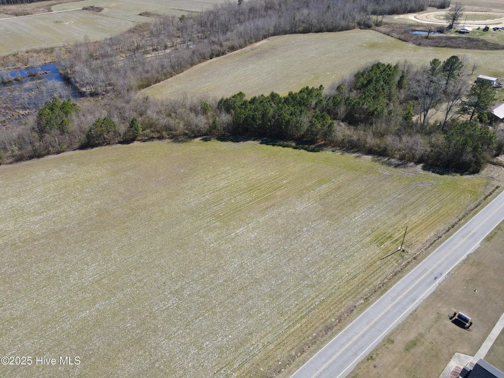 8047 Bear Grass Road, Bear Grass