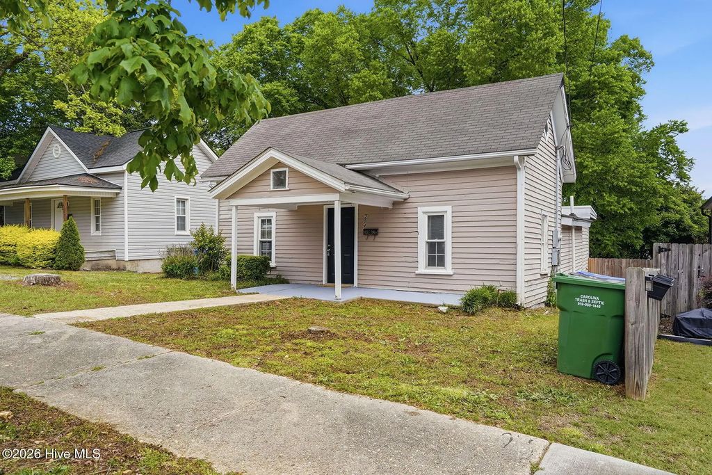 204 W Hill Street, Benson