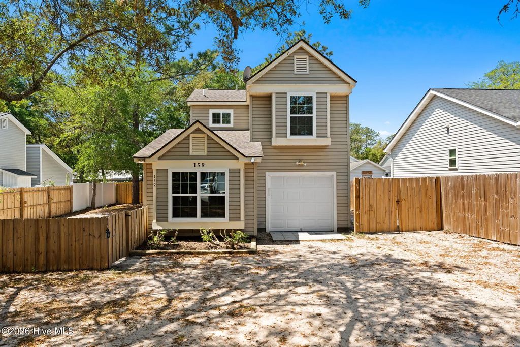 159 Nw 9th Street, Oak Island