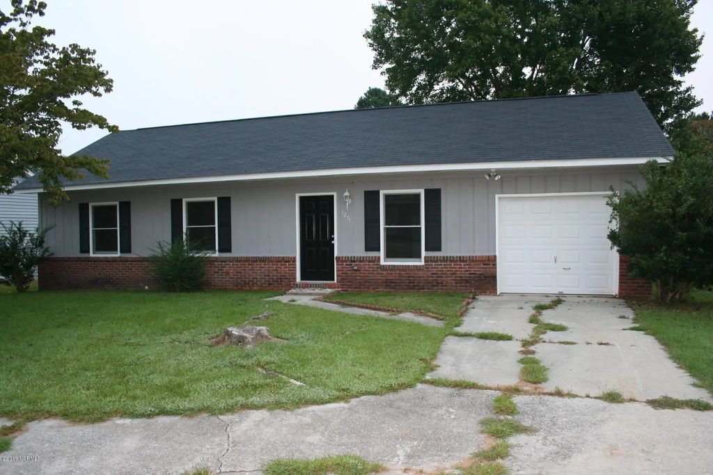1271 Piney Green Road, Jacksonville