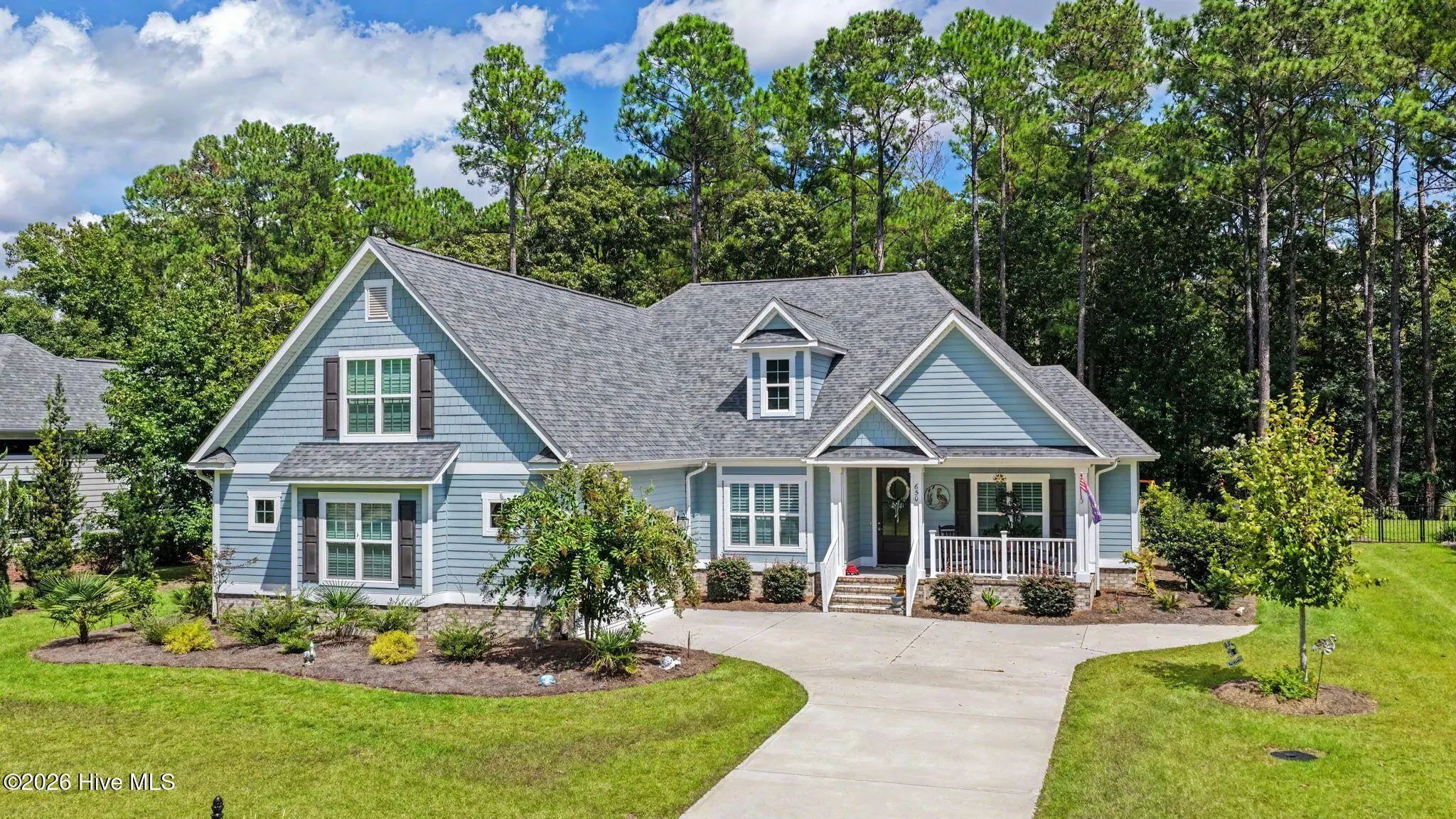 650 Grovewood Lane Se, Bolivia