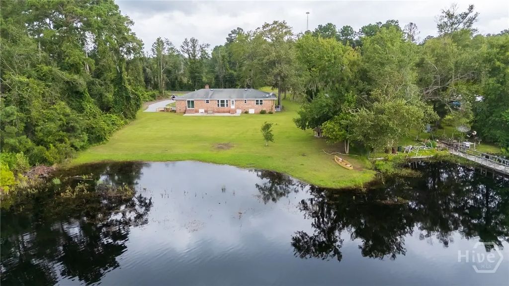 330 Lakeshore Drive, Guyton