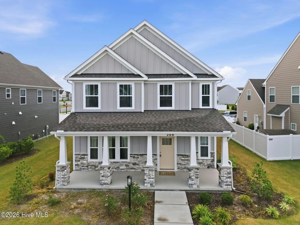 208 Ryker Road E, Moyock