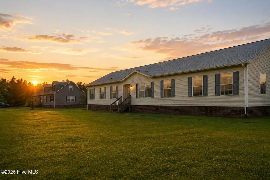 492 Medical Center Road, Gates