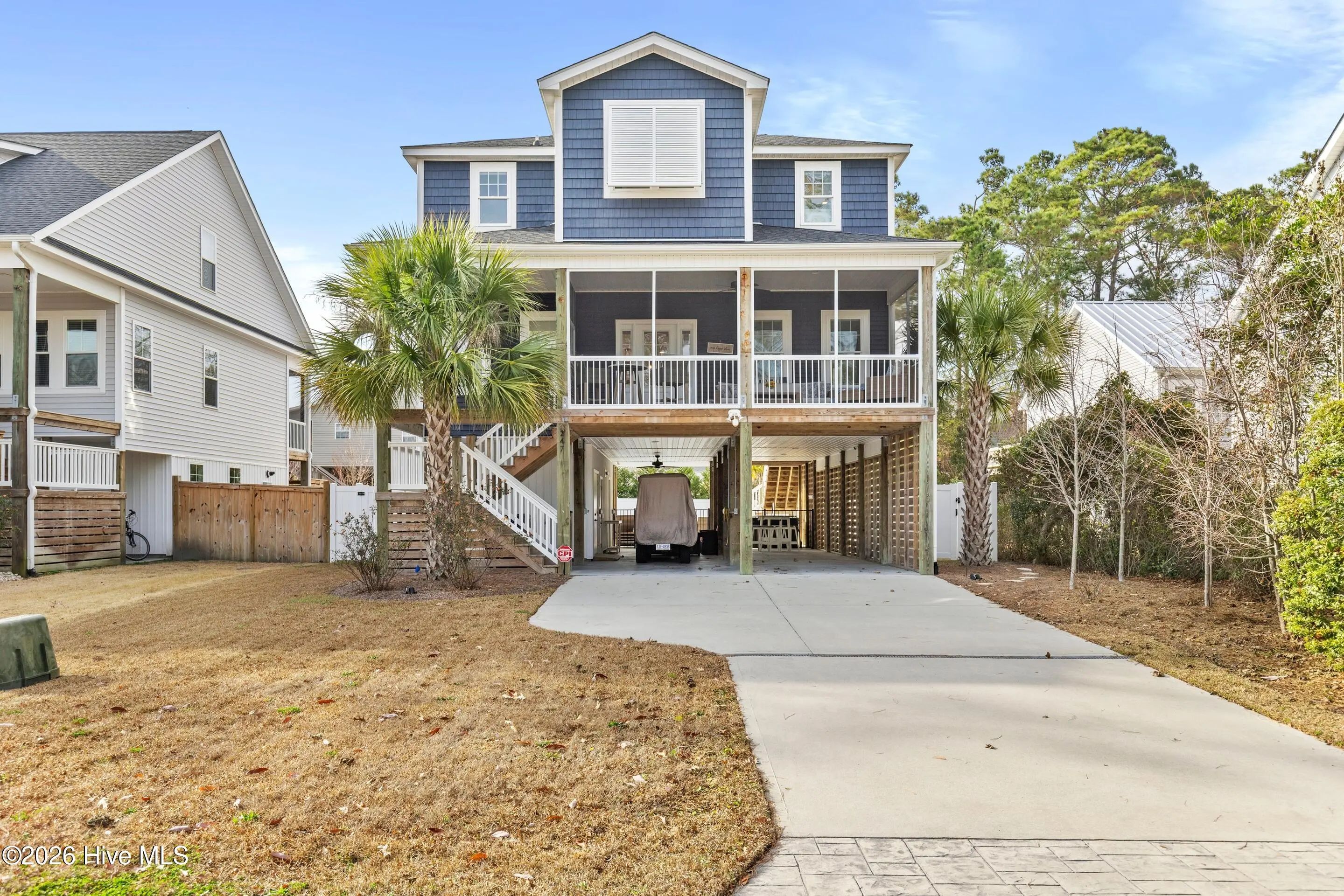 247 Ne 64th Street, Oak Island