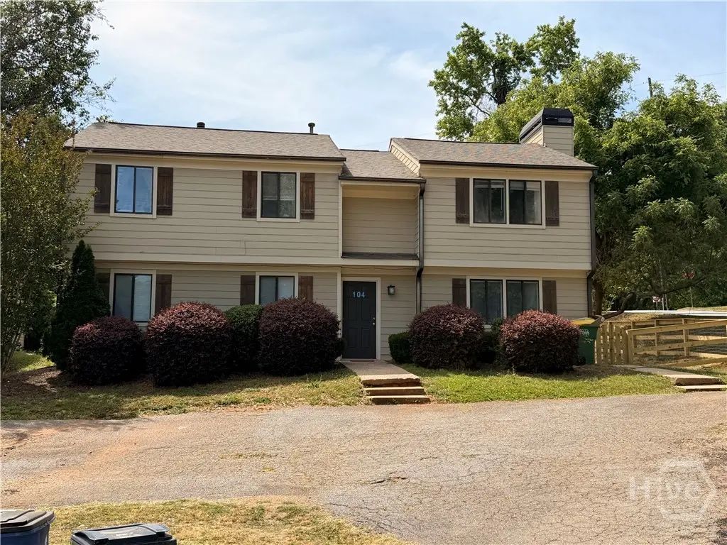 102 Welch Place, Athens