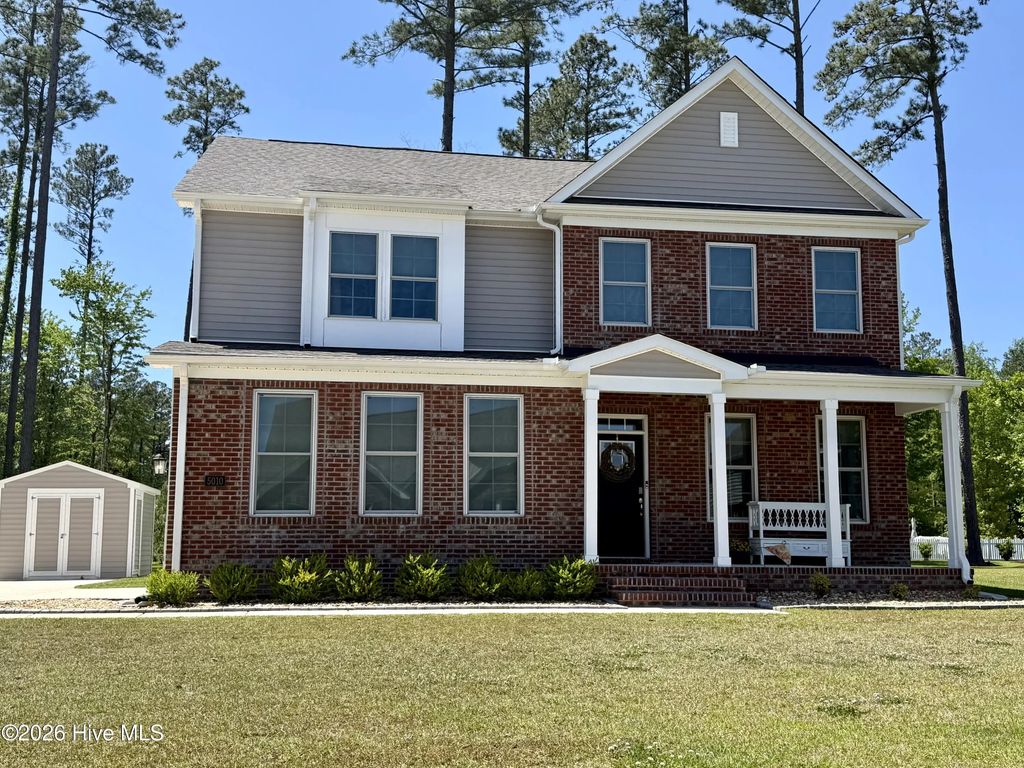 5010 Spring Green Pass, New Bern