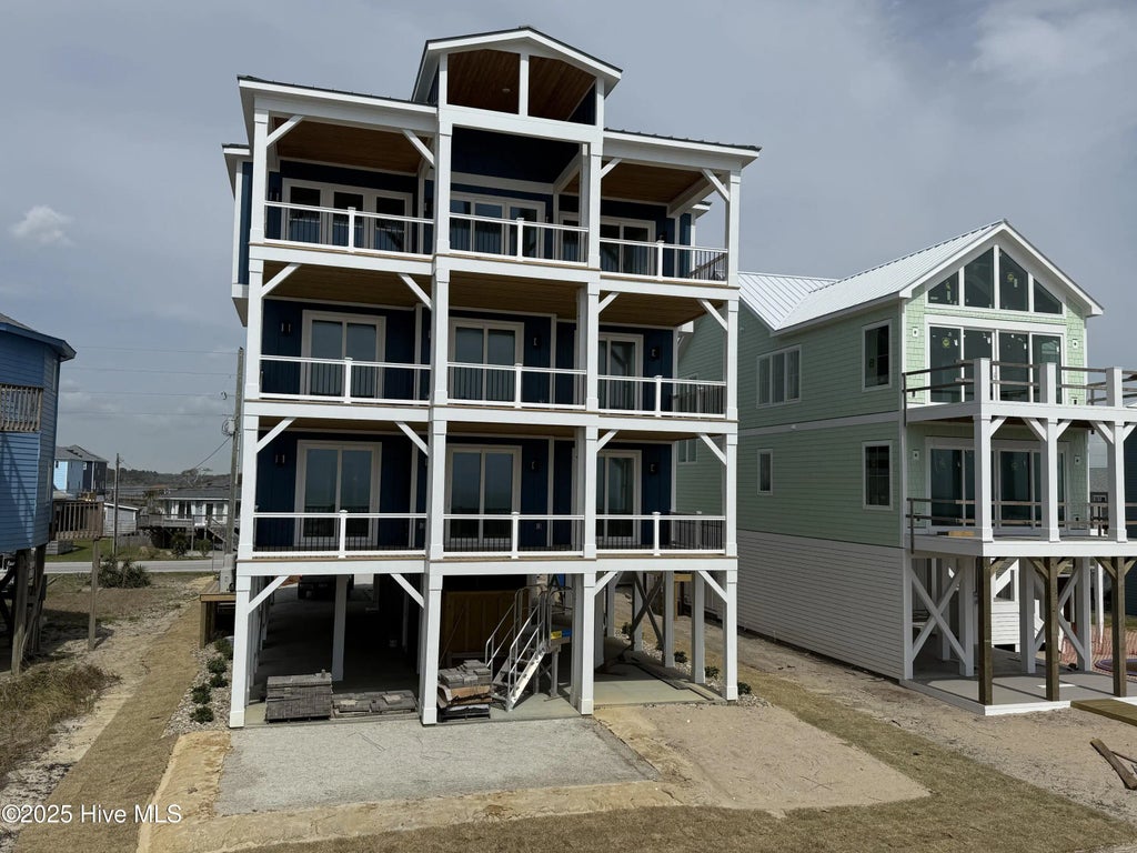 3048 Island Drive, North Topsail Beach