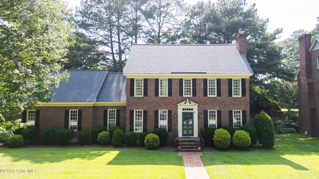 1711 Waterford Drive Nw, Wilson