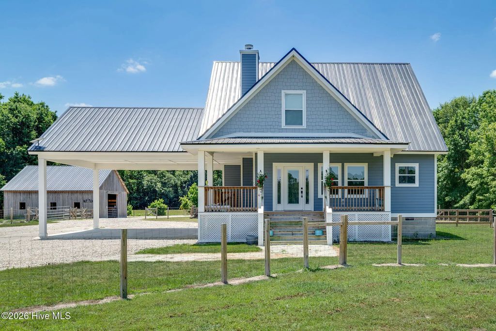 424 Jimmy Tate Williams Road, Beulaville