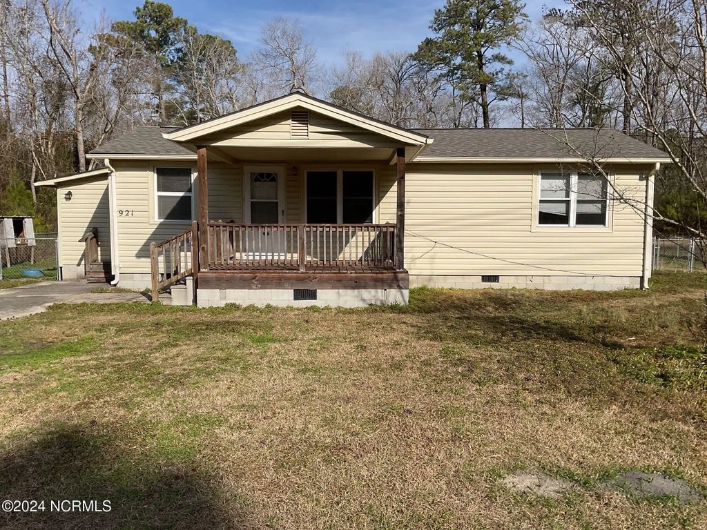 921 Fire Tower Road, Jacksonville