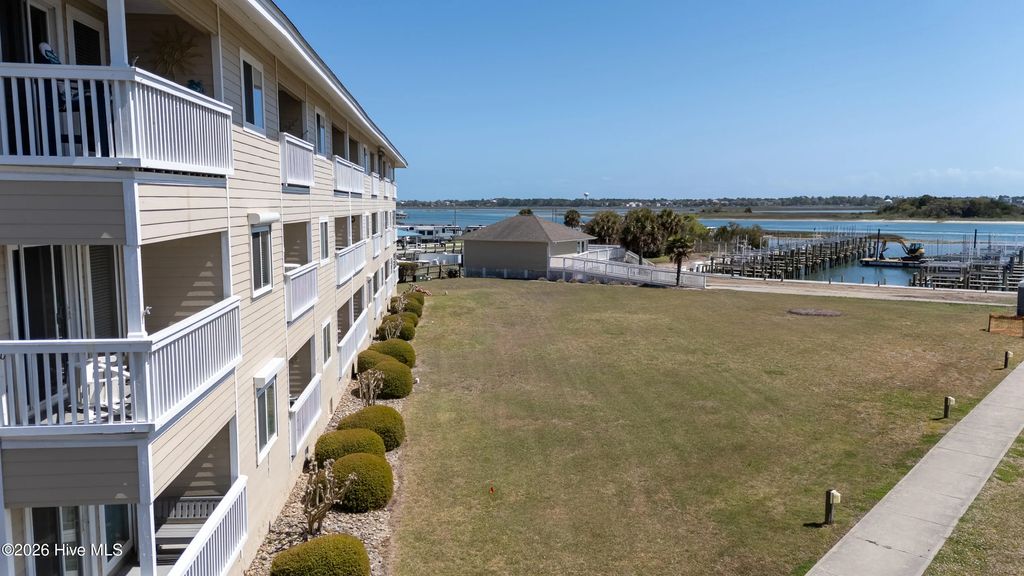 650 Cedar Point Boulevard B14, Cedar Point