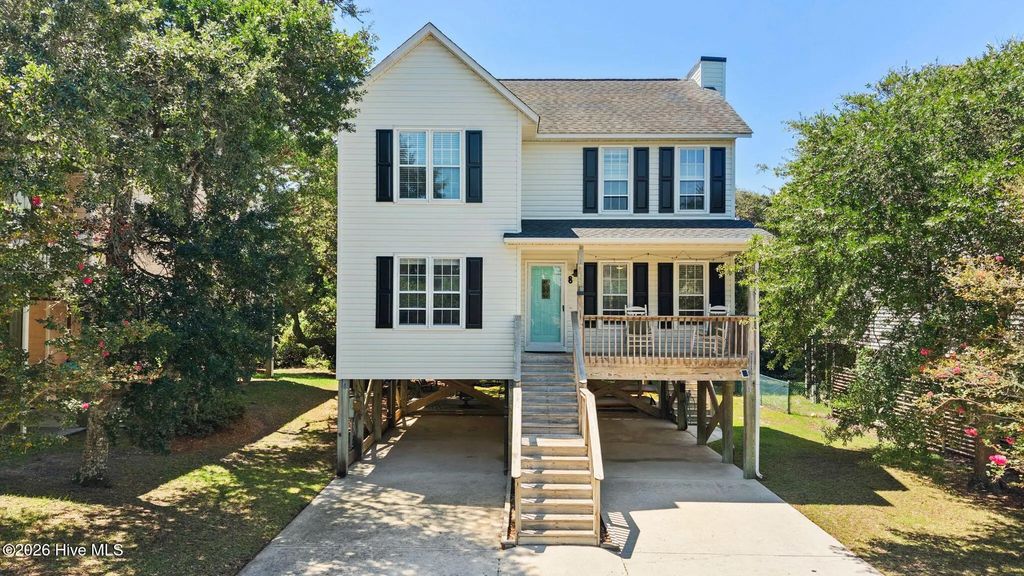 8 Maritime Drive, Surf City
