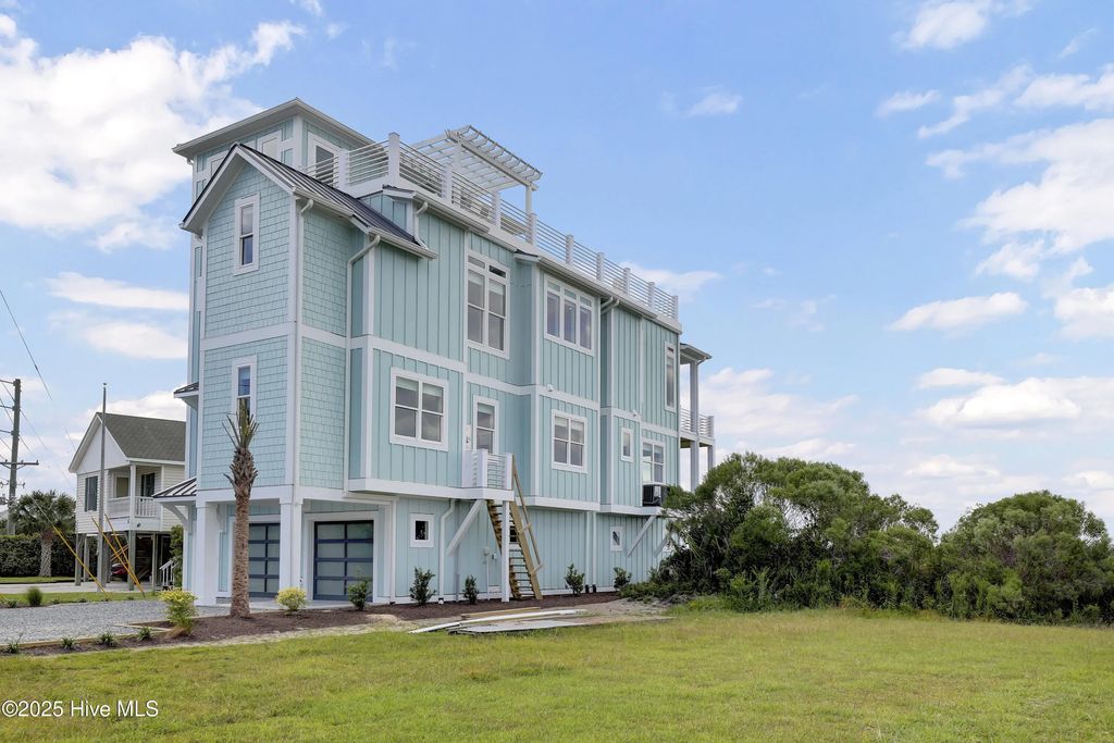 825 S Topsail Drive, Surf City