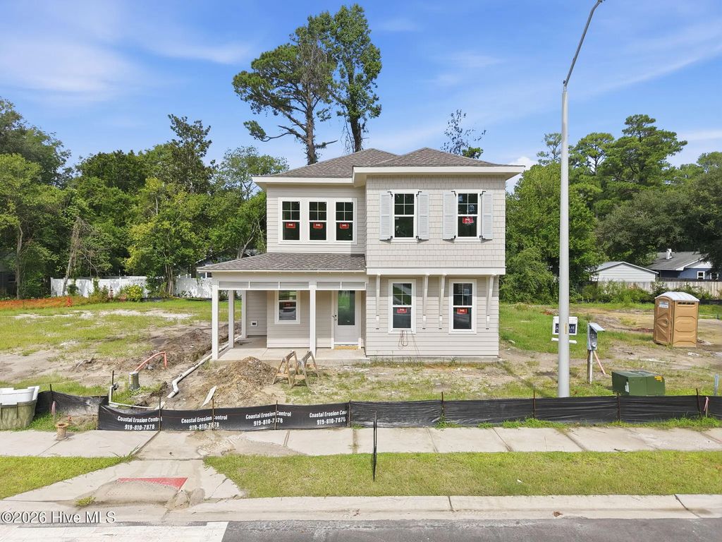 1048 Montclair Drive, Wilmington