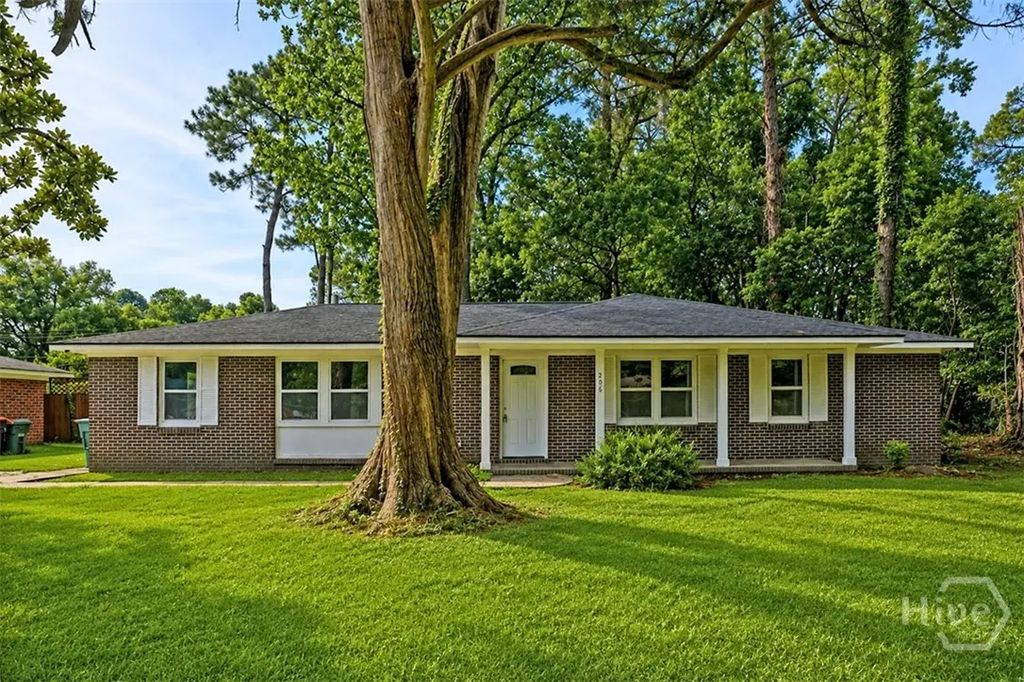206 Paradise Drive, Savannah