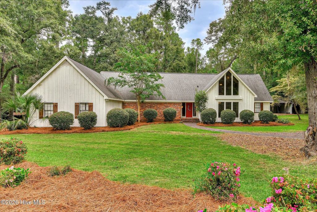 110 Oak Lane, Burke