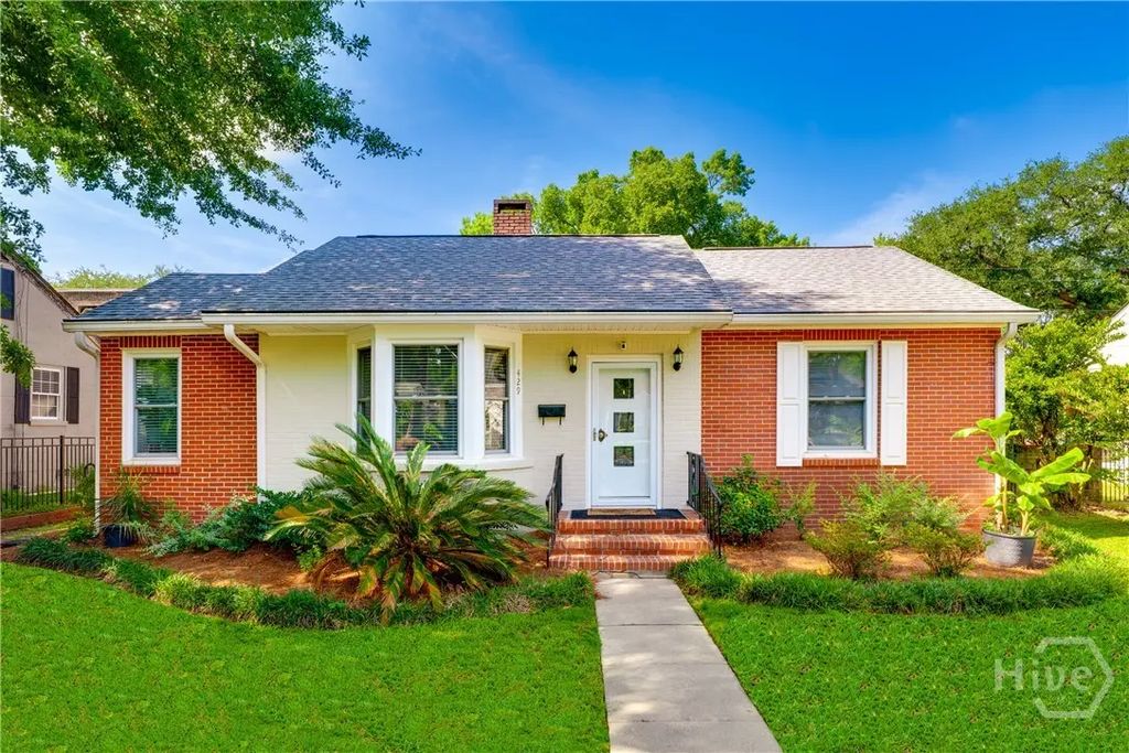 429 Columbus Drive, Savannah