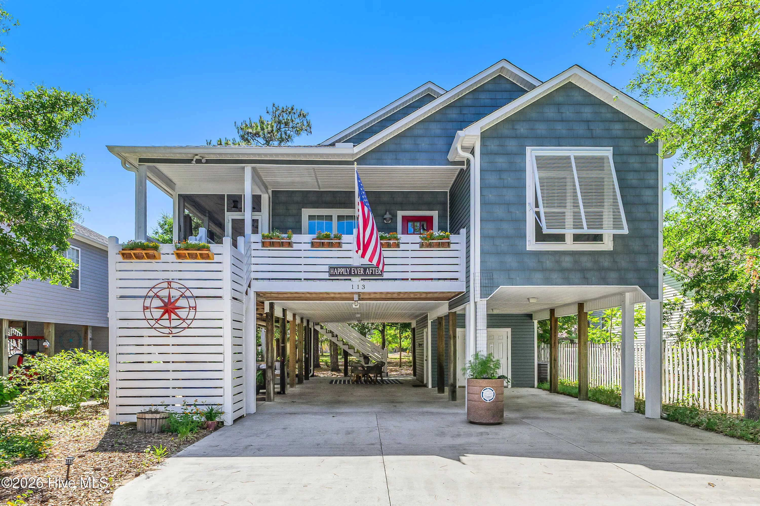 113 Ne 24th Street, Oak Island
