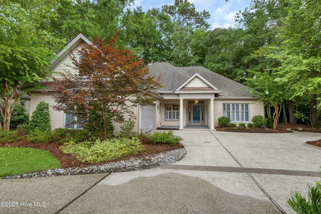 7142 Saybrook Drive, Wilmington