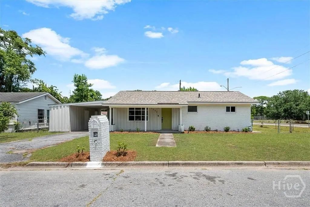 2222 E 58th Street, Savannah