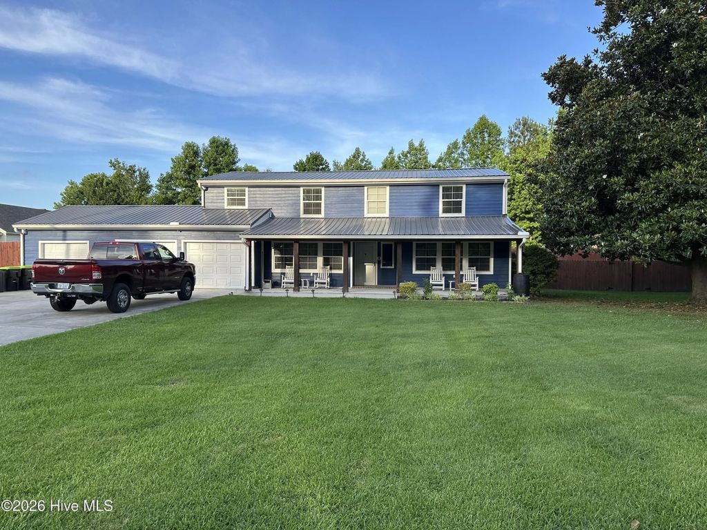 218 Old Ironsides Road, Newport