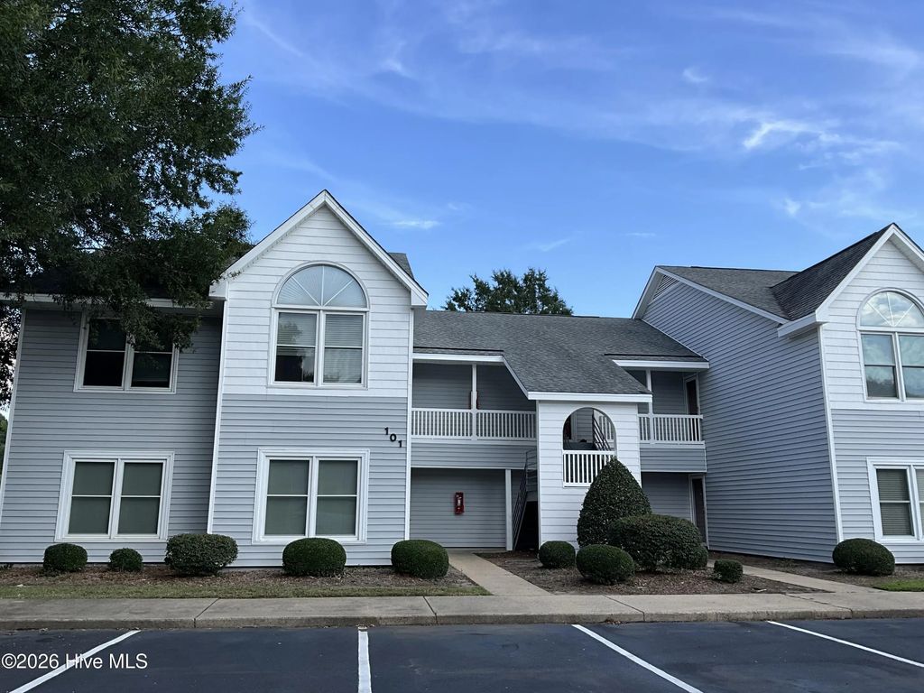 101 W Victoria Court W B, Greenville