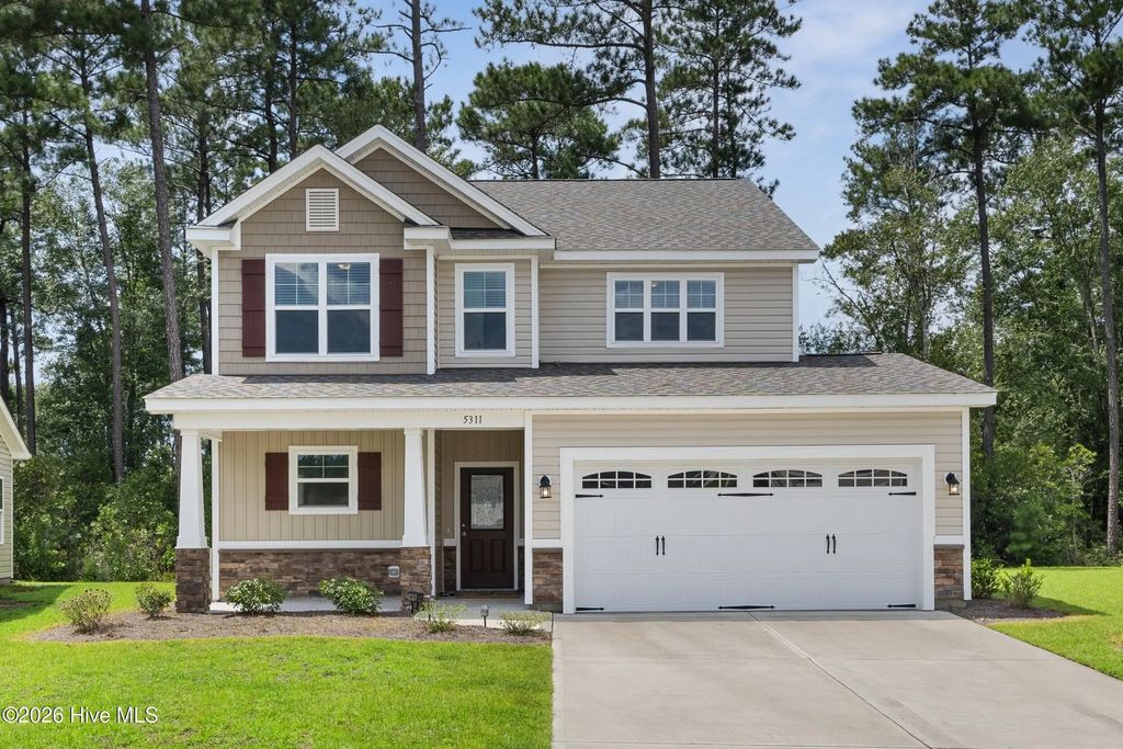 5311 Vespar Court, Leland