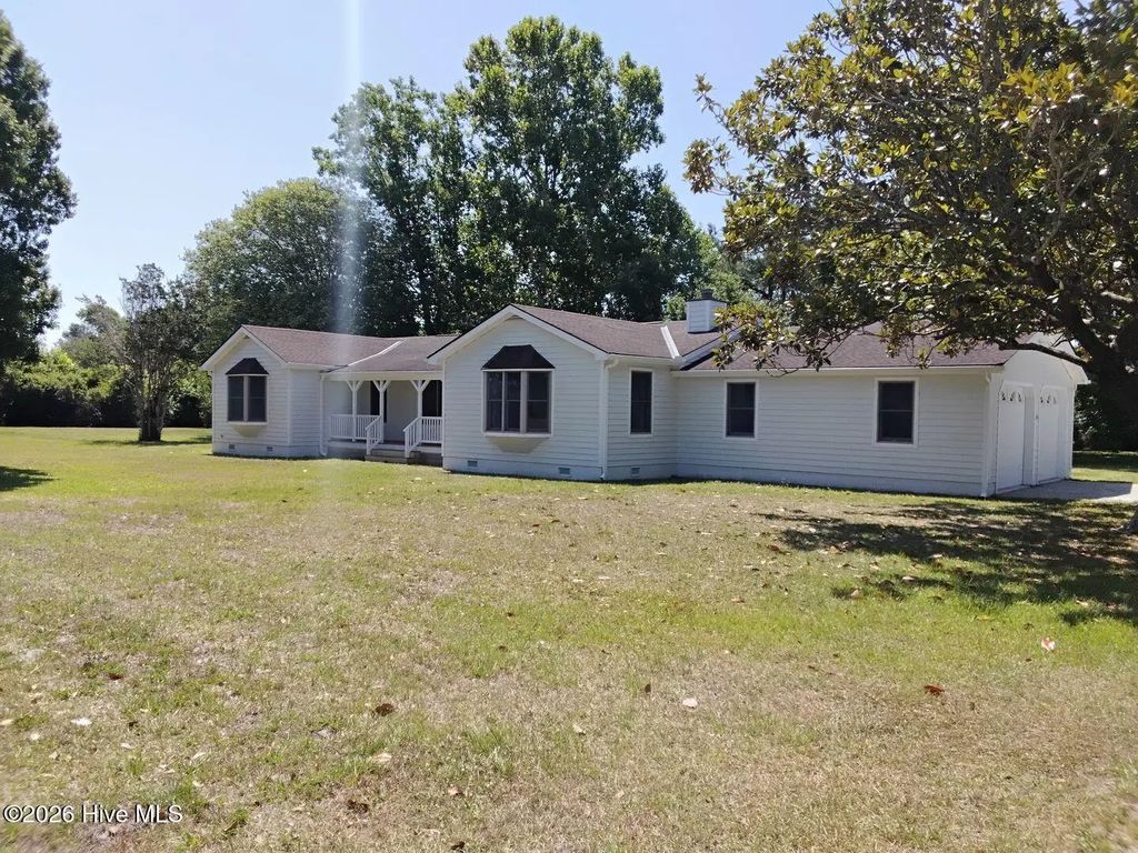 4331 Carolina 24, Newport