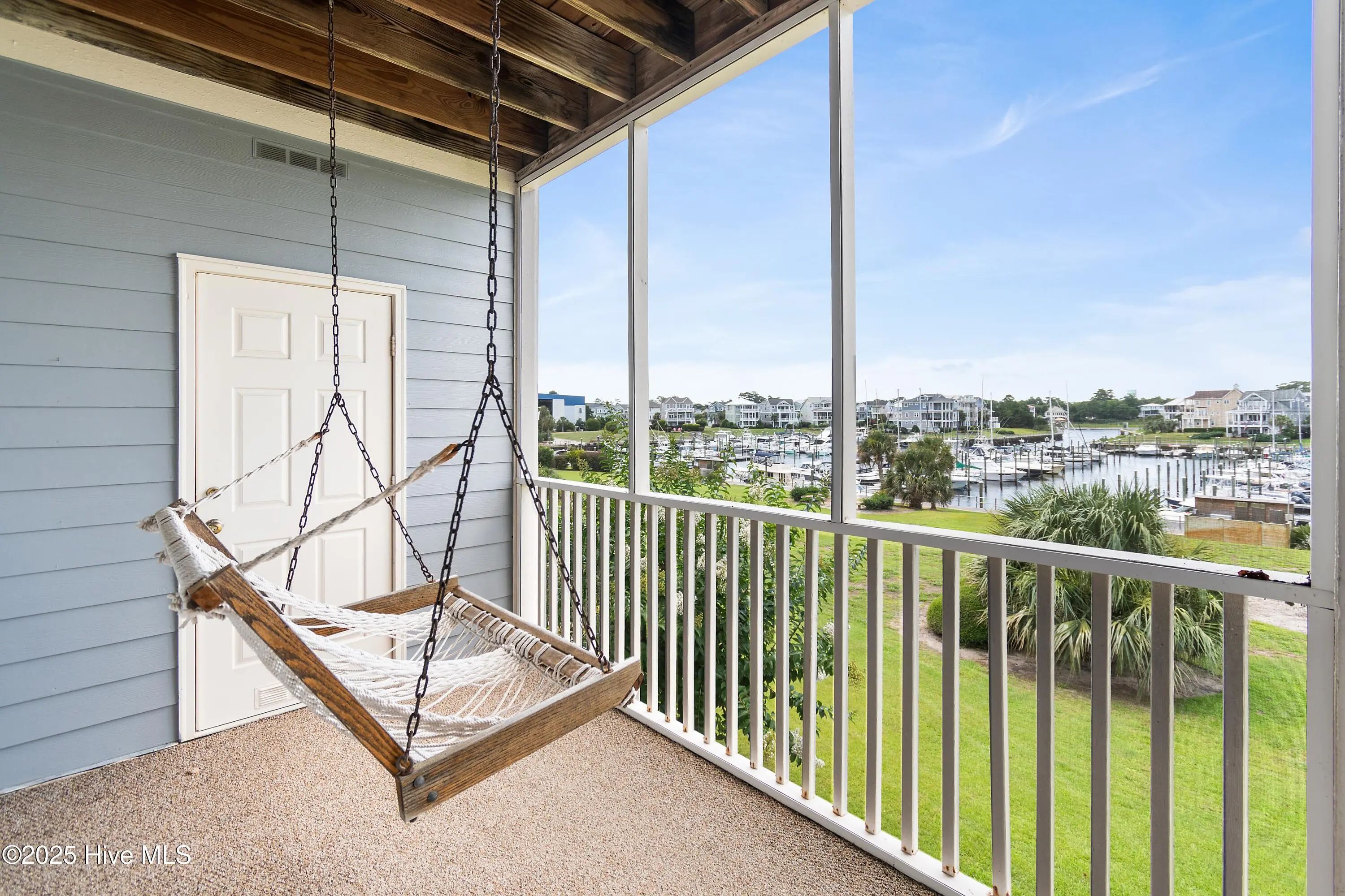 2555 St James Drive Unit 304, Southport