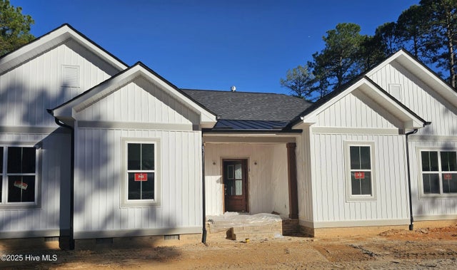 107 Lancashire Lane, West End