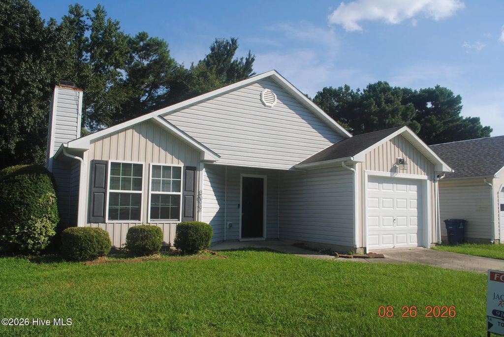 3022 Foxhorn Road, Jacksonville