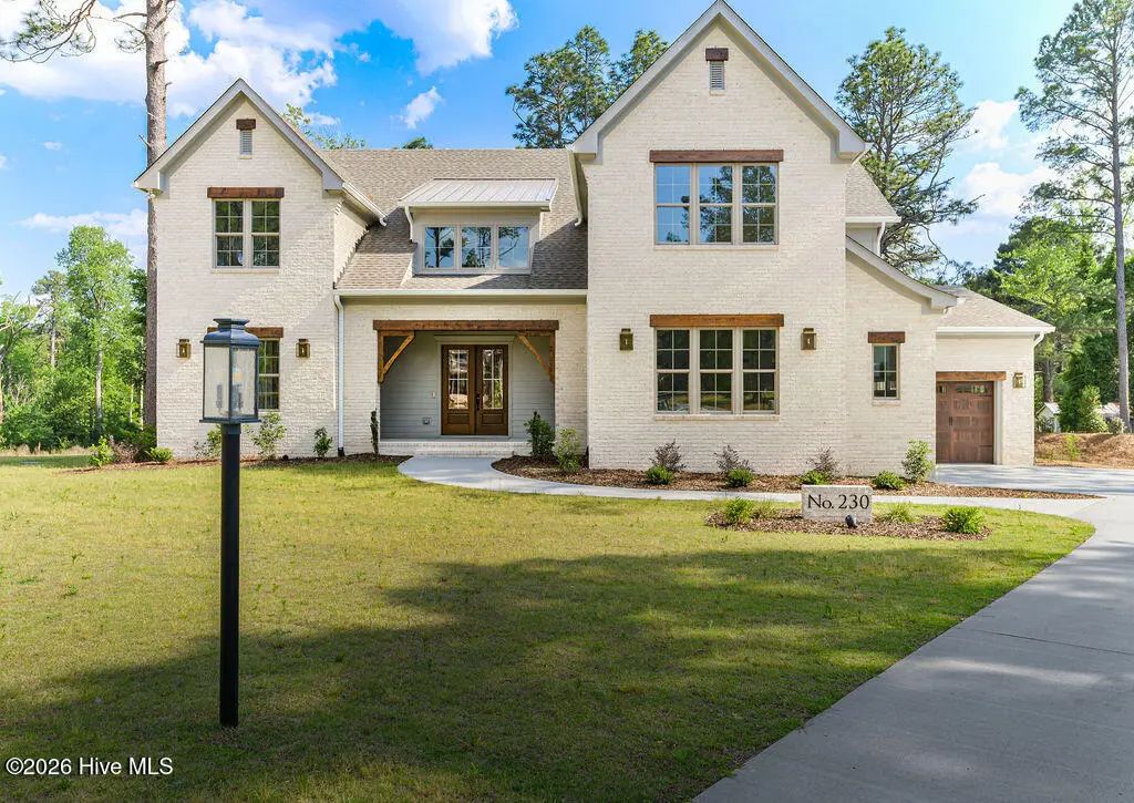 230 Paulson Court, Pinehurst