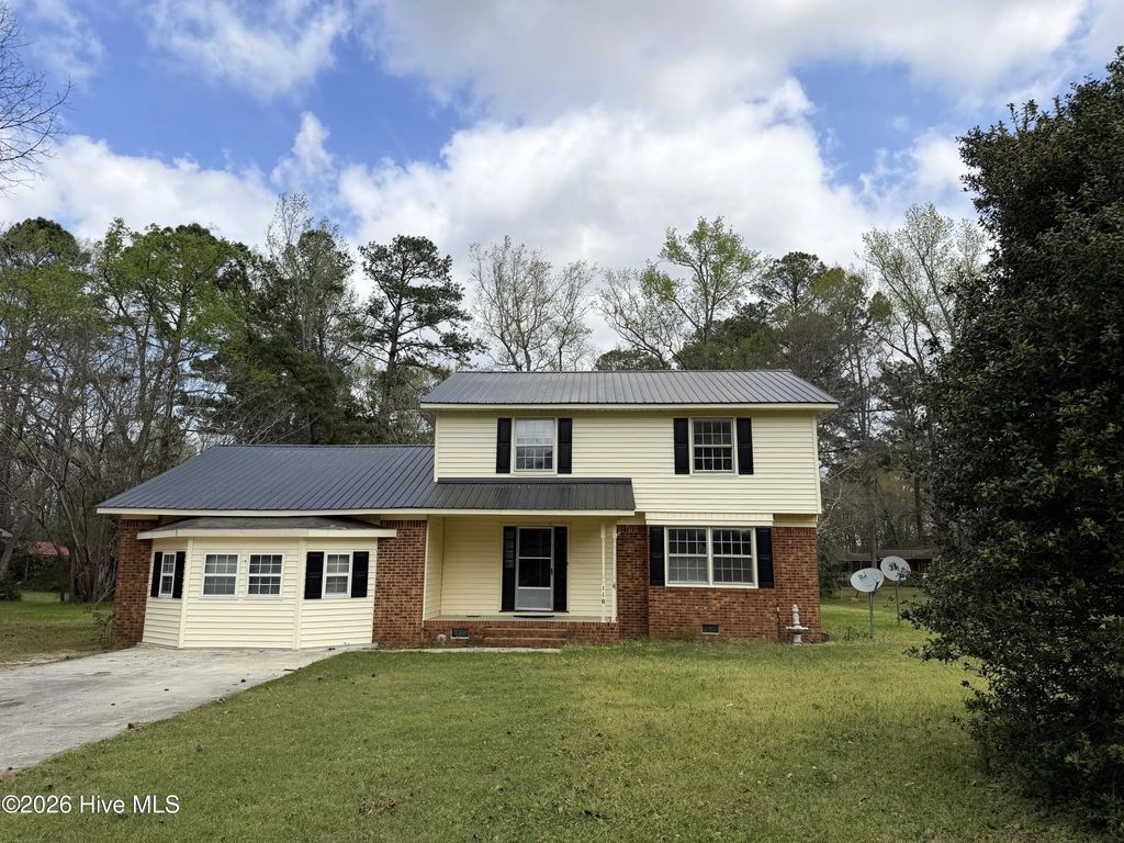 110 White Pine Drive, Plymouth