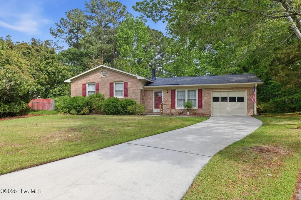 206 Chatham Court, Jacksonville