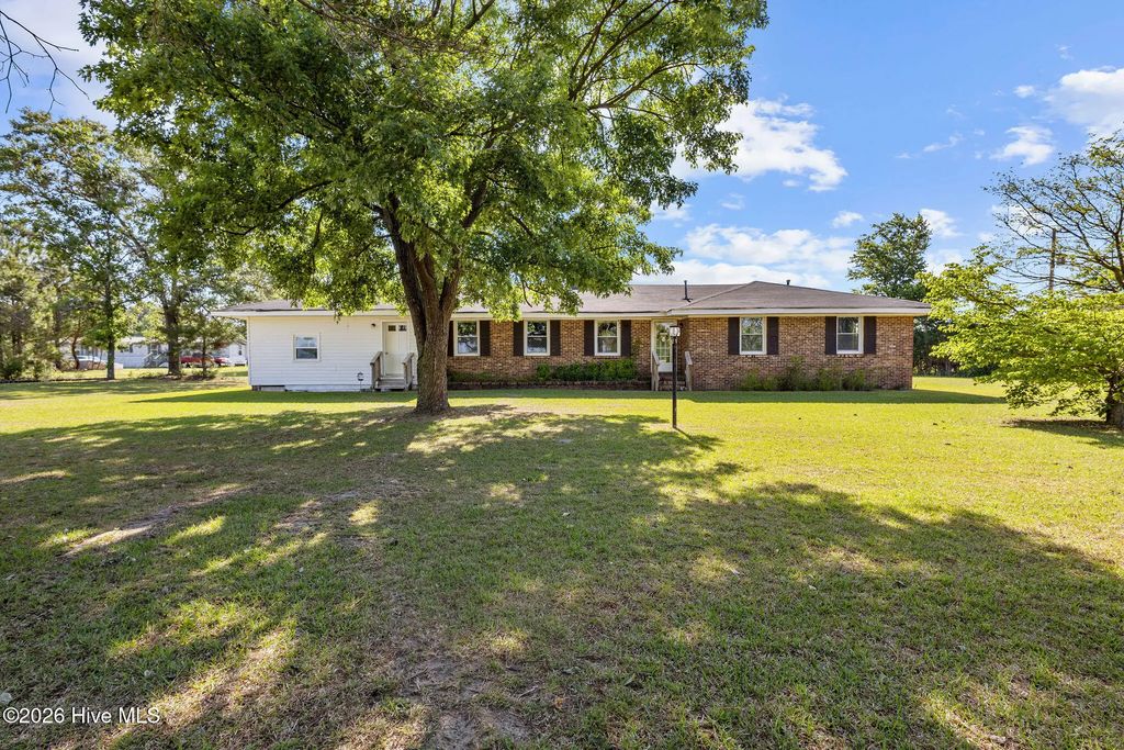 257 Plantation Drive, Red Springs