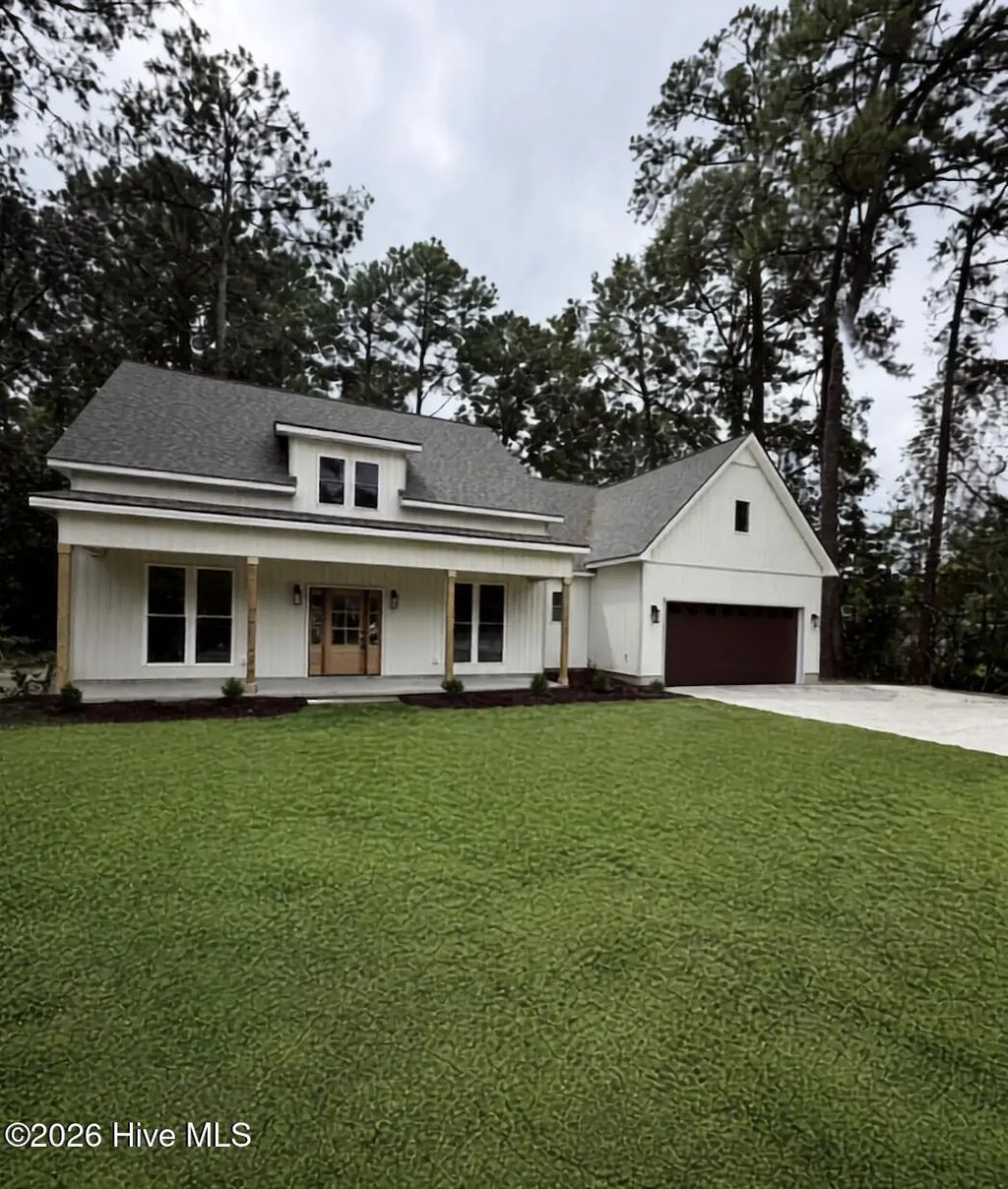 6818 River Road, Washington