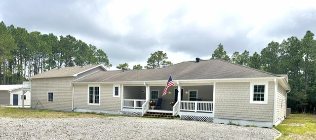 126 Shady Pines Drive, Hampstead