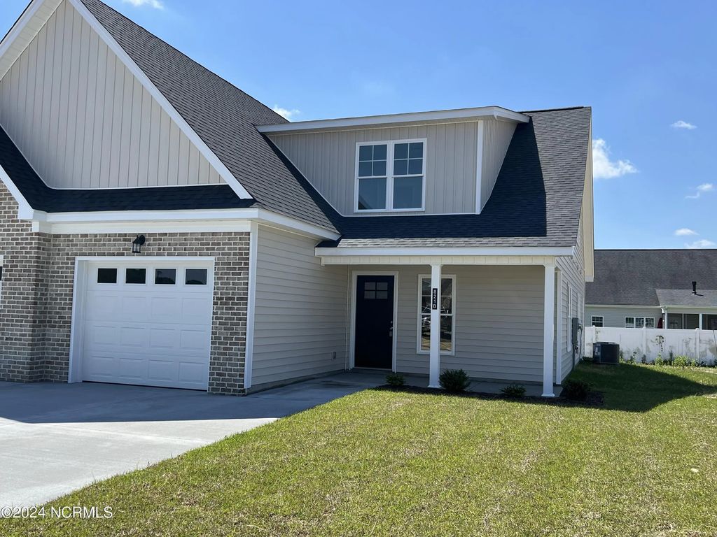 821 Sarah Rebecca Drive B, Greenville